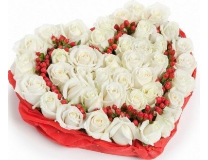 Купить букет - Цветы в корзине «Амур» с доставкой по Первоуральску в интернет магазине - FLOVERMIXC.RU | по лучшей цене